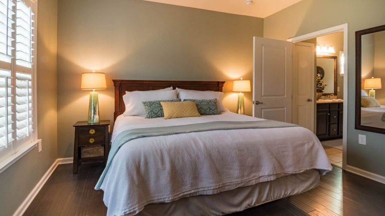 House Cleaning Chicago Illinois bedrooms