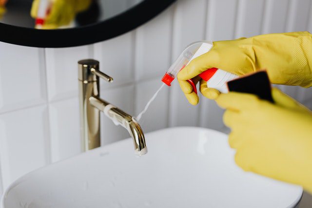 How To Clean Your Airbnb Faucets And Shower