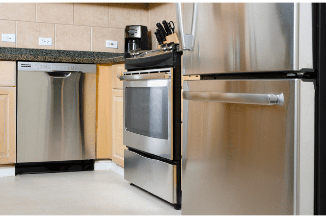 You are currently viewing Clean The Stainless Steel Of Your Appliances