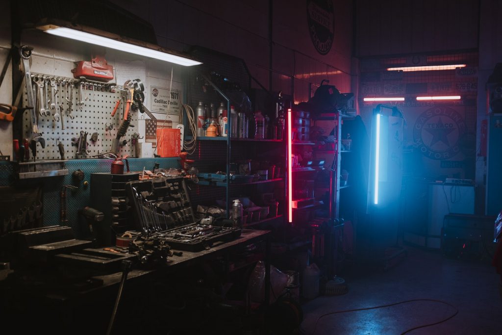 Clean Your Garage Before Moving Out