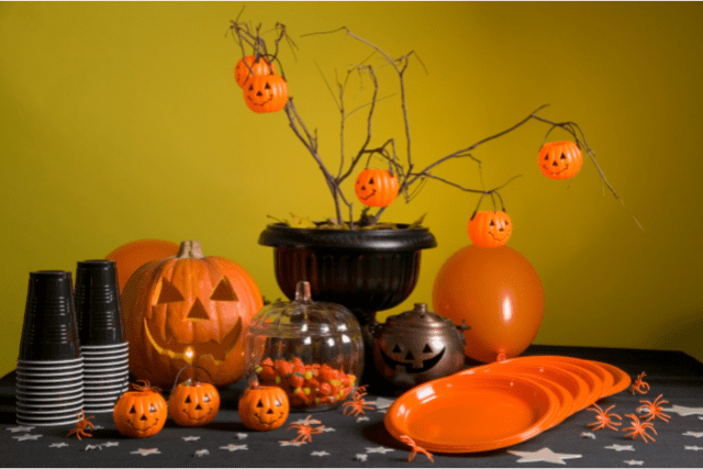 decorate-and-clean-for-halloween-in-your-office