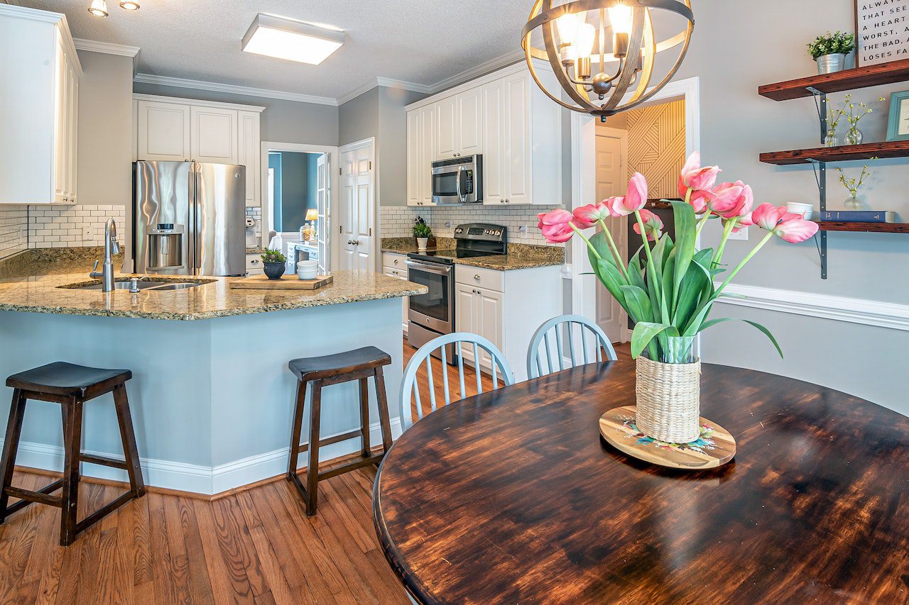 House cleaning service team in Cicero, IL