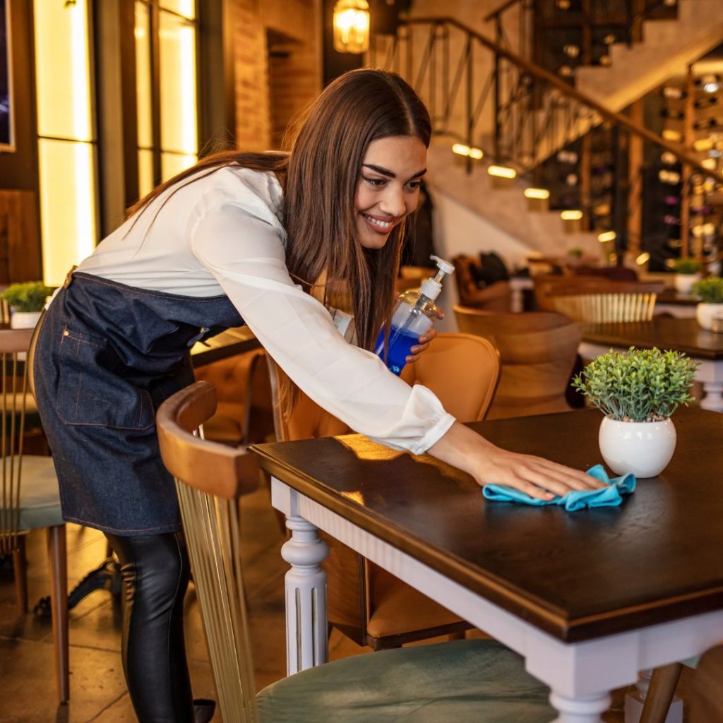 What Types Of Cleaning Products Should Be Used In A Restaurant cleaning table
