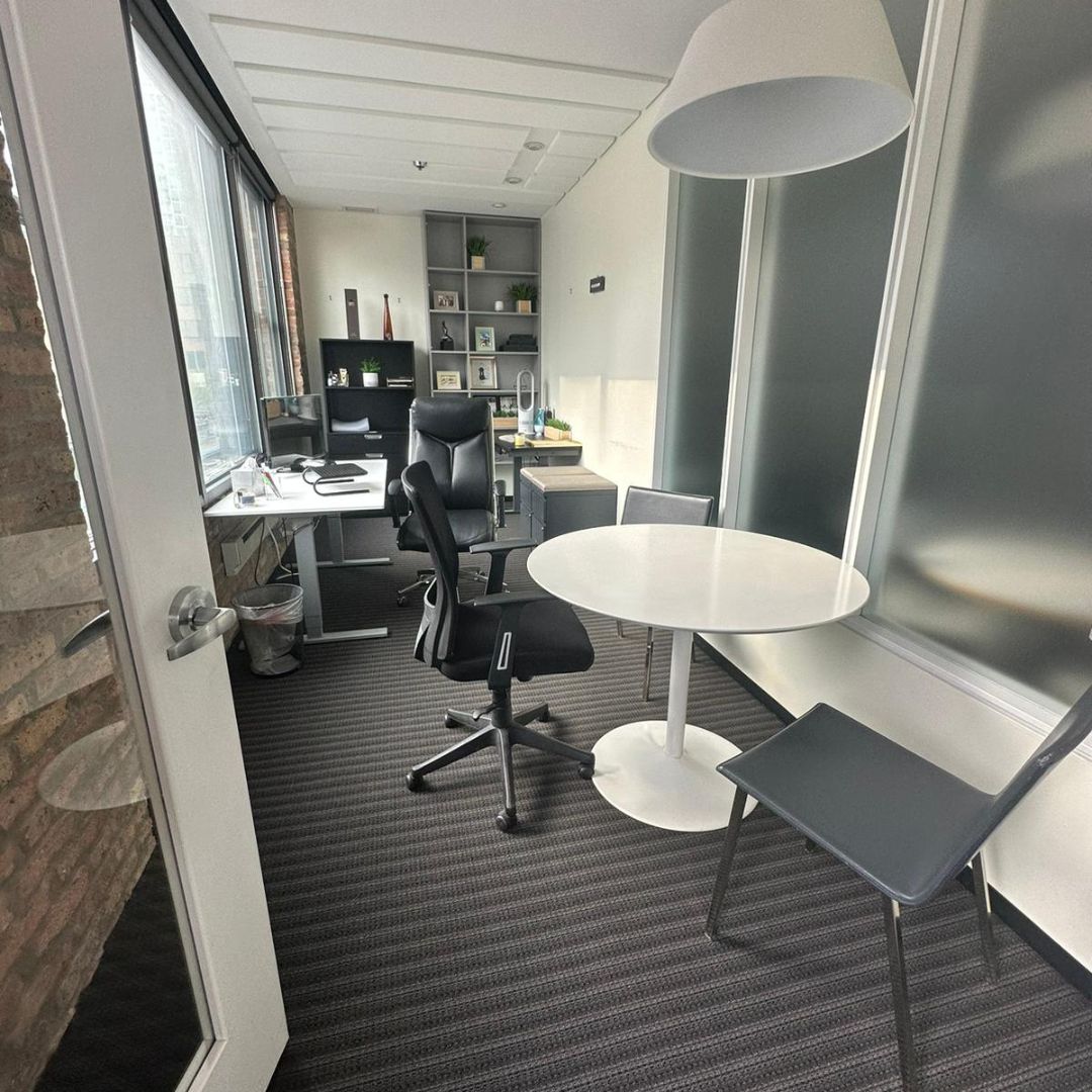 Office cleaning team in Bartlett