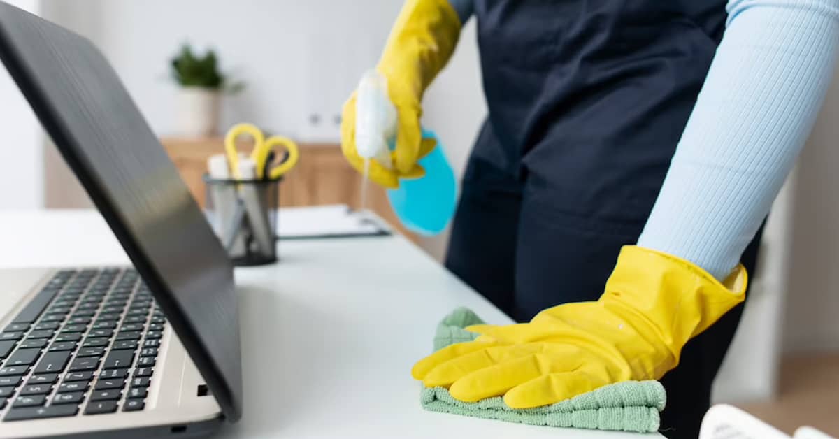 Sparkling Workspaces: Optimal Business Cleaning