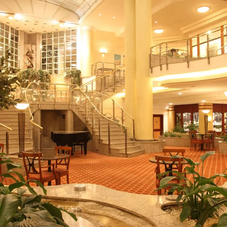 Event Cleaning Chicago IL cover hall